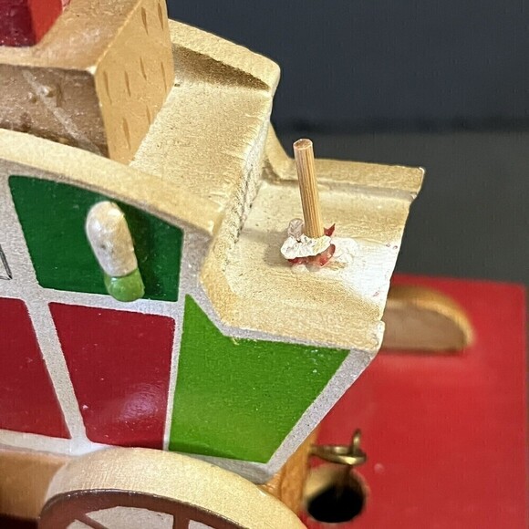 Vintage Schmid Wooden Christmas Sleigh Carriage Animated Xmas Music Box TESTED - Picture 6 of 16